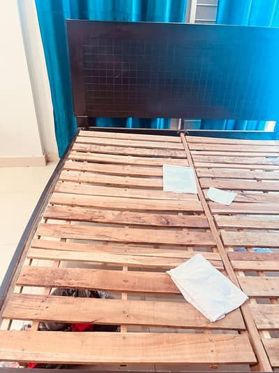 Double bed king size for sale(ply wood)