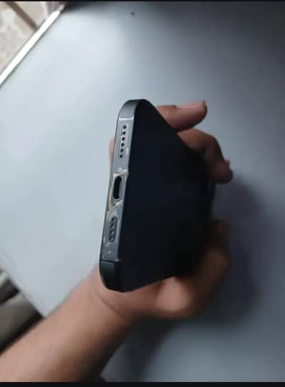 Apple iPhone 16 Pro