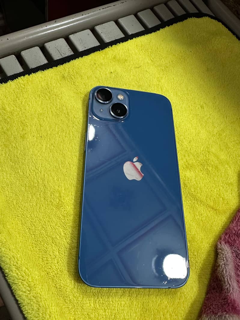 Apple iPhone 13 0