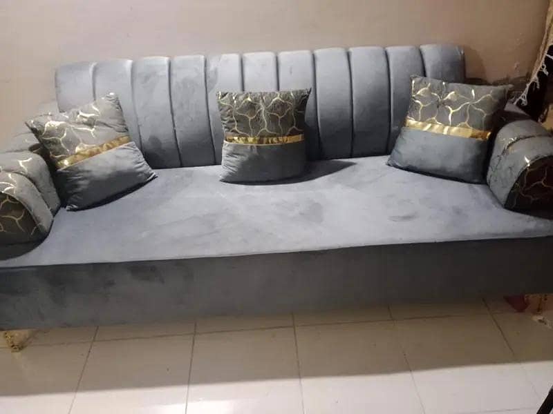 sofa set with table 3