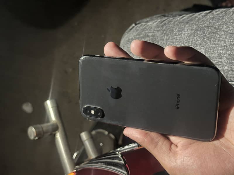 Apple iPhone X 0