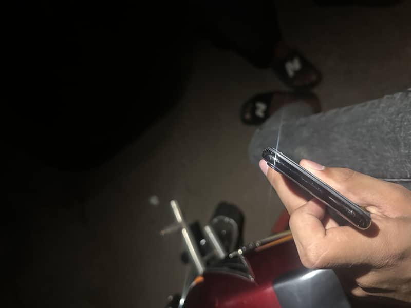 Apple iPhone X 6