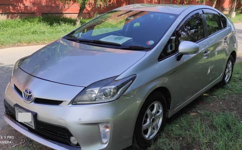 Toyota Prius 2014/2018 First Owner Total Genuine