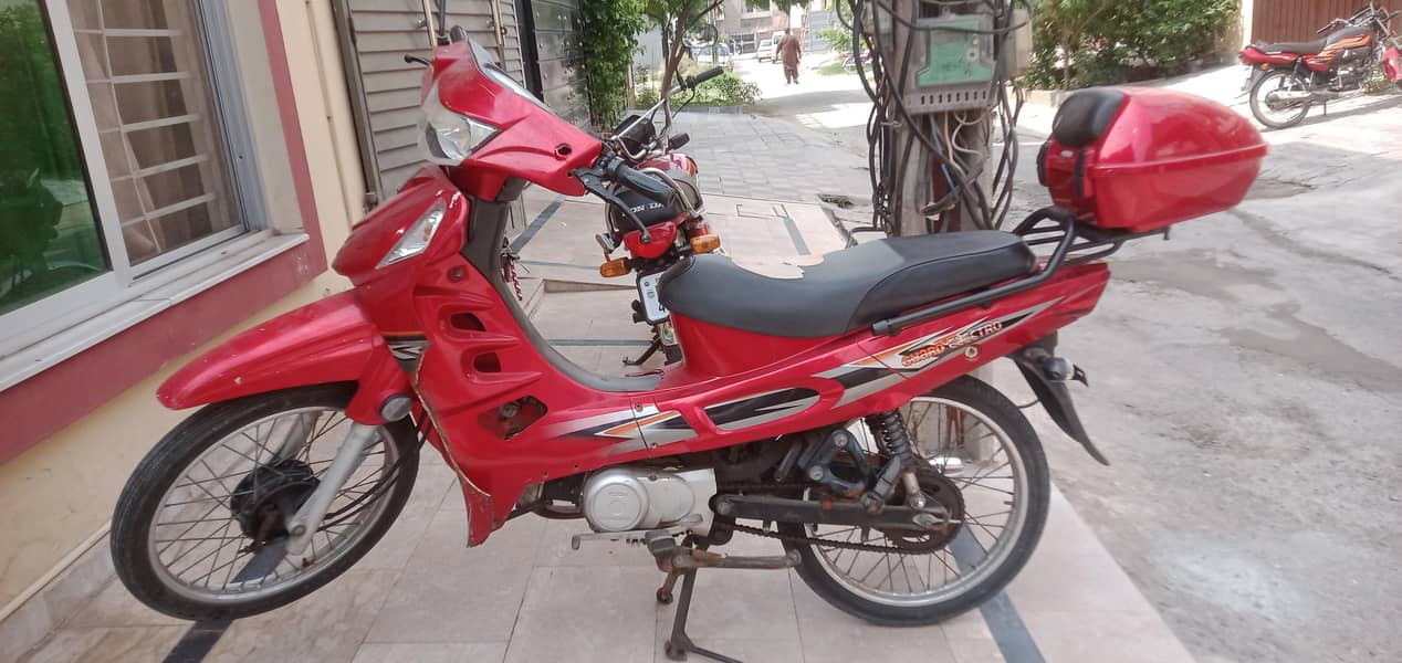 Scooty 0