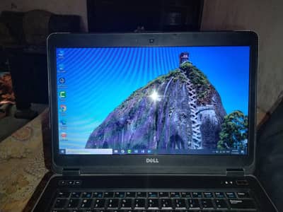 Dell Laptop Core i7 4th gen