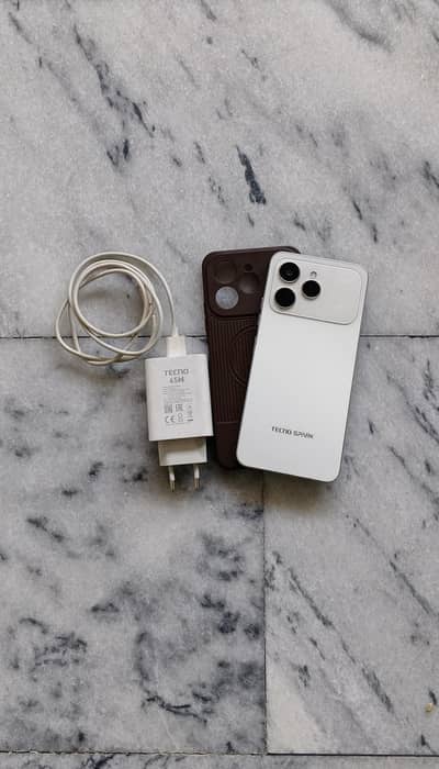 Tecno Spark 40 12GB Ram 128GB Memory 5200 battery