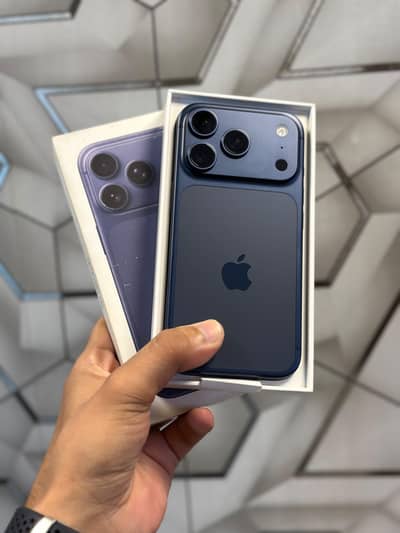 Apple iPhone 17 Pro - 256gb Storage - SIMLOCKED -JV