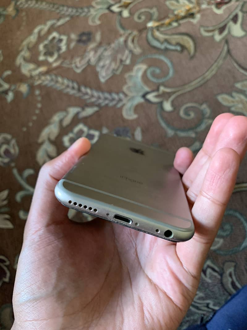 Apple iPhone 6 2