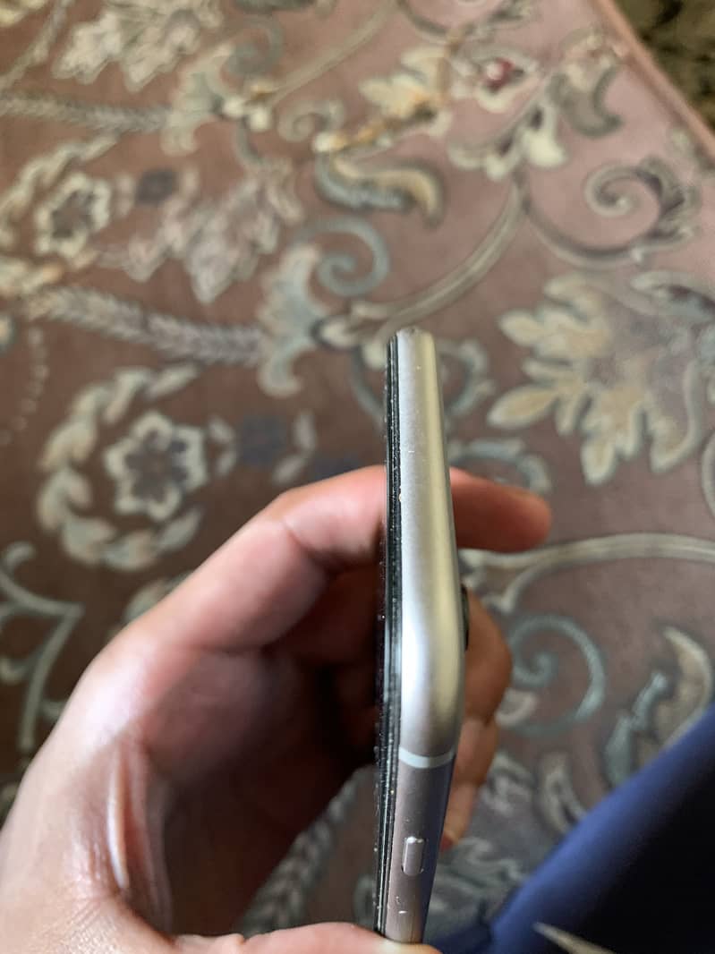 Apple iPhone 6 3