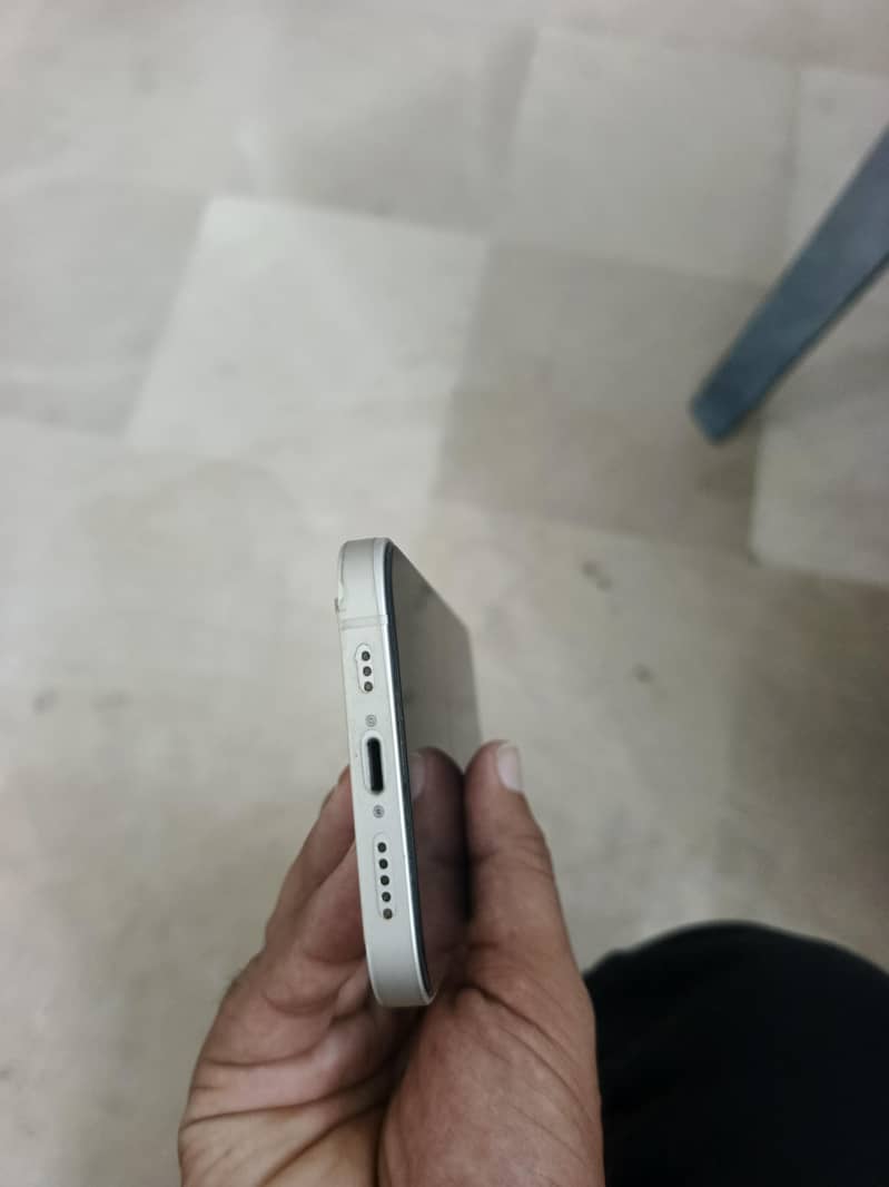 Apple iPhone 12 2