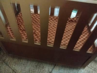 baby cot