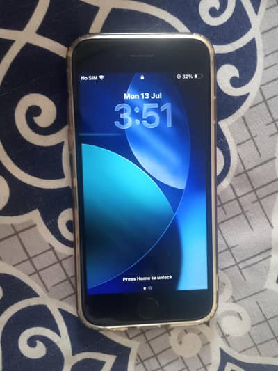 iPhone Se2 64GB Factory Unlock