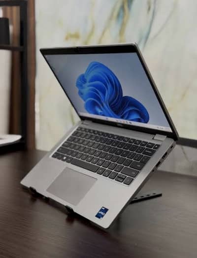 Dell latitude 5440 core  i5-13th generation business pc 8gbram/256ssd