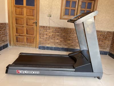 Sky Track 820 Commercial Treadmill – Heavy Duty Running Machine