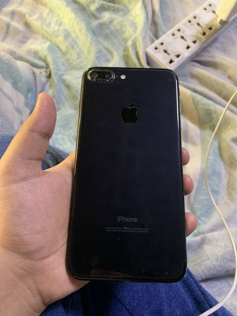 Apple iPhone 7 Plus 1