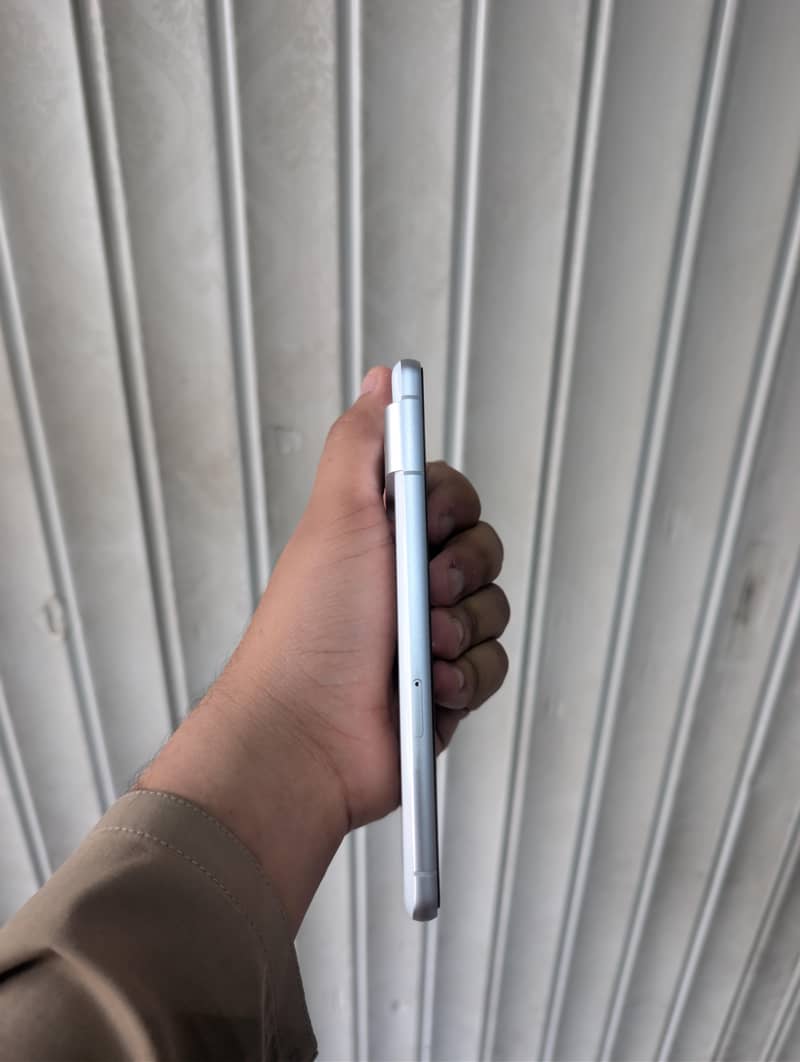 Google Pixel 7 3