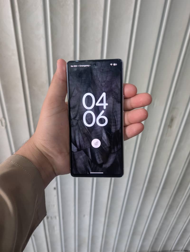 Google Pixel 7 4