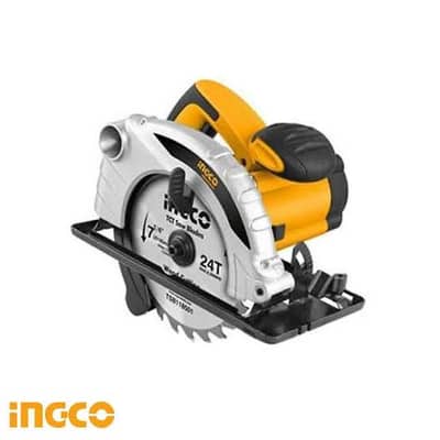 Saw machine for cutting wood