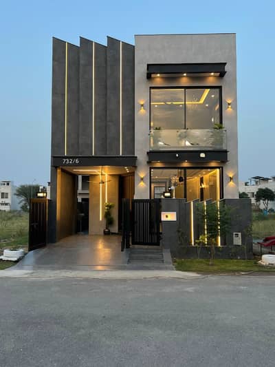 DHA PHASE 9 TOWN HOUSE FOR SELL 5 MARLA