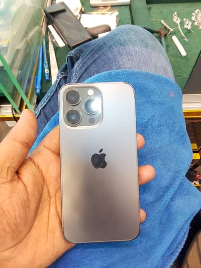 Apple iPhone 13 Pro