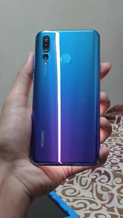 Huawei Nova 4 (8GB/128GB) | 10/10 Condition | PTA Approved