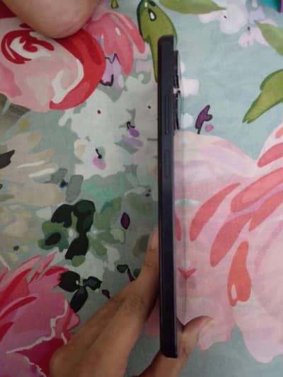 Infinix Hot 30 Play