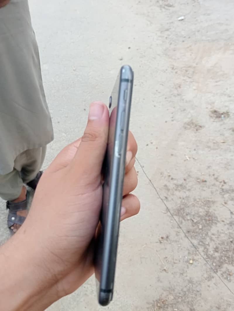 iPhone 8 2