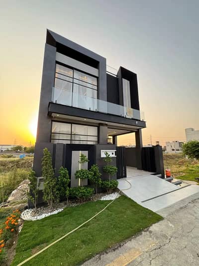 DHA PHASE 9 TOWN HOUSE FOR SELL 5 MARLA