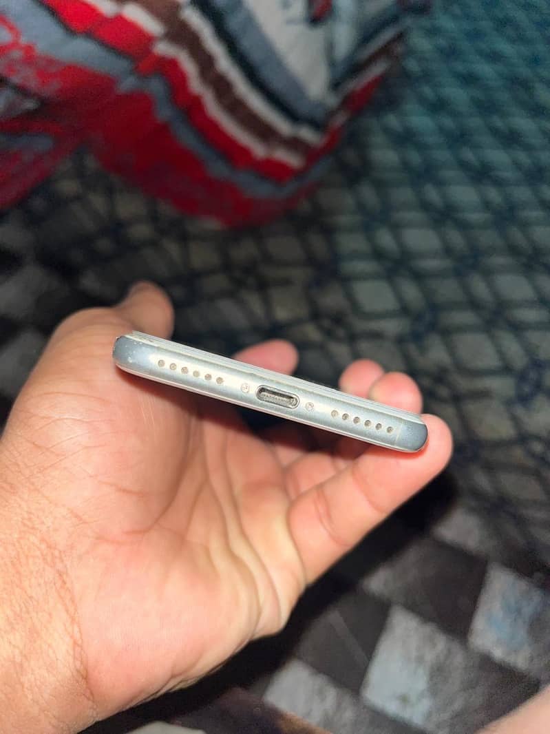 Apple iPhone 8 2