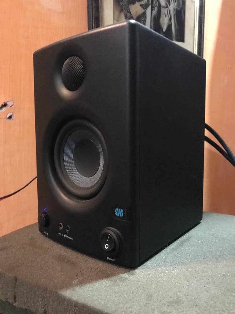 Studio Monitors 2