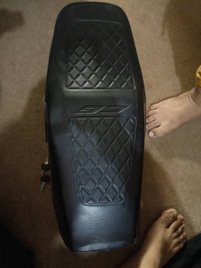 Hunda seat