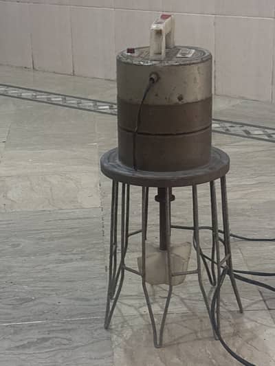 Electric butter churner