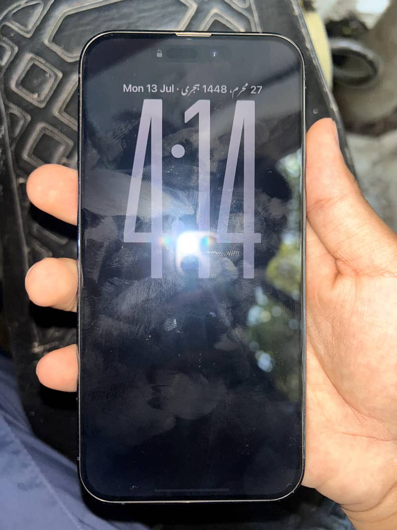 Apple iPhone 14 Pro Max 1
