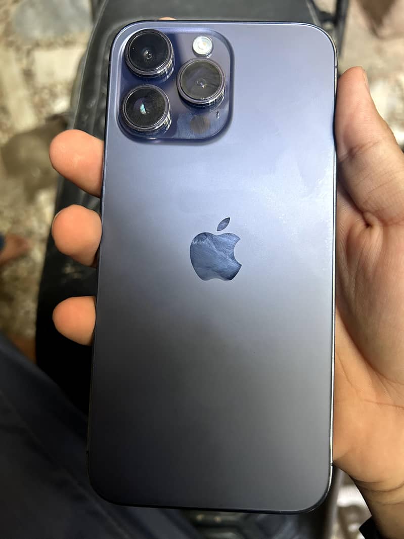 Apple iPhone 14 Pro Max 3