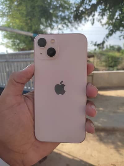 Apple iPhone 13