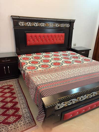 Bed and dressing table for sale (without mattress)