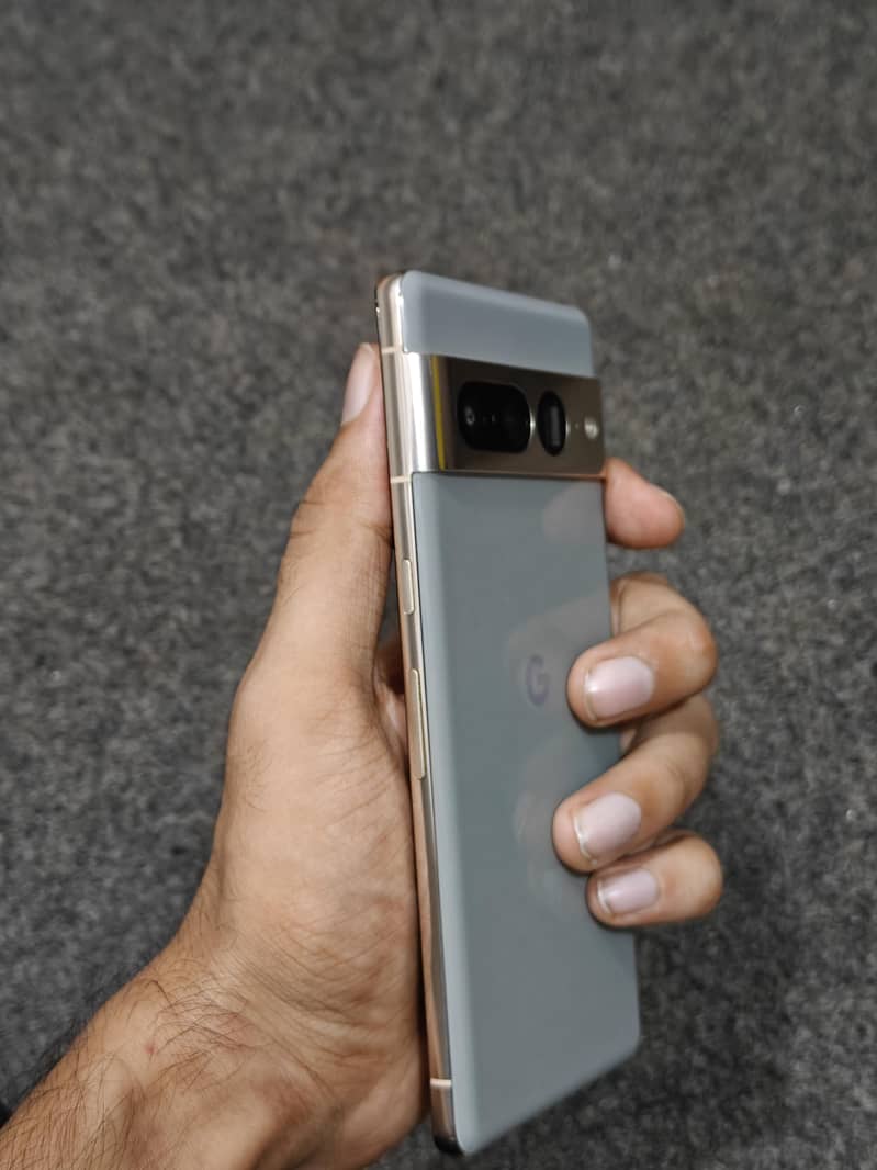 Google Pixel 7 Pro 4