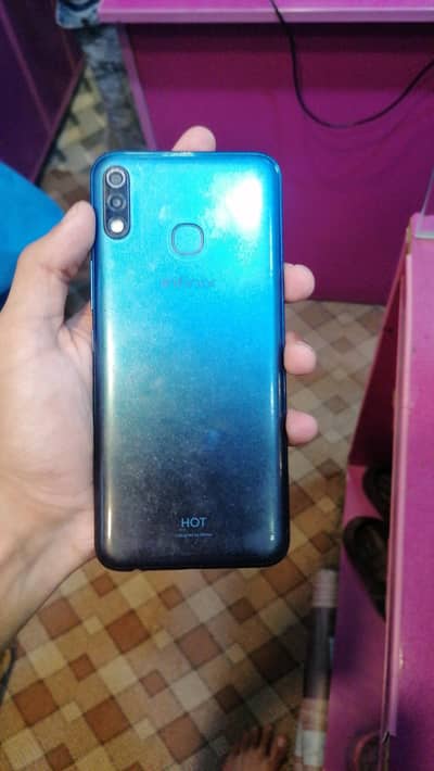Infinix Hot 8