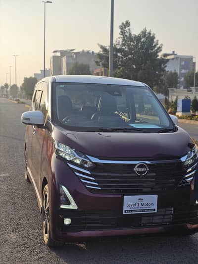 Nissan Dayz Highway Star semi hybrid pro pilot Turbo edition