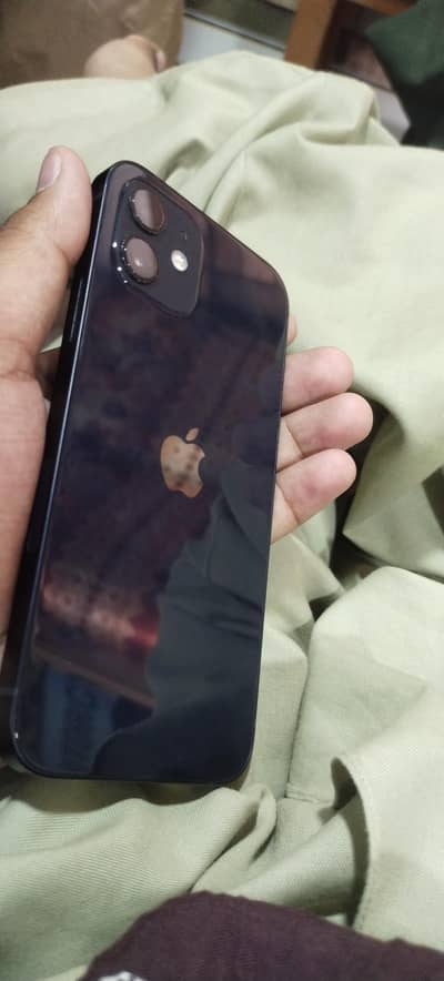 Apple iPhone 12