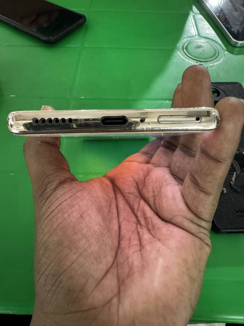 Tecno CAMON 30S 0