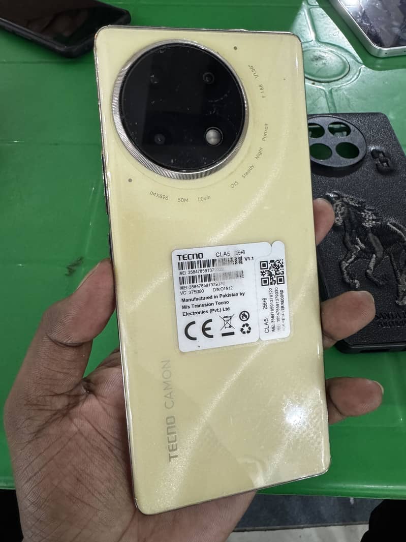 Tecno CAMON 30S 3