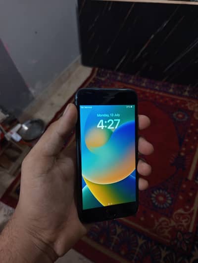 iPhone 8