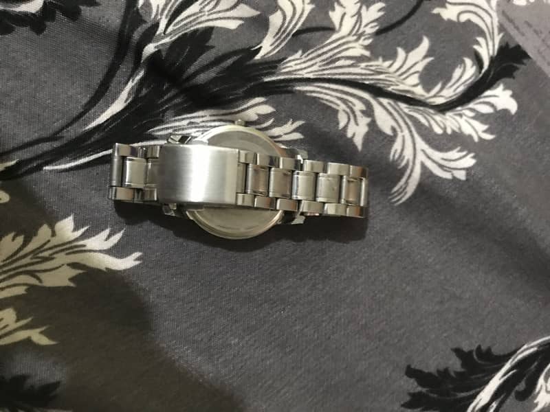 Watch 0