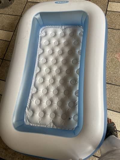 Swimming pool for intex