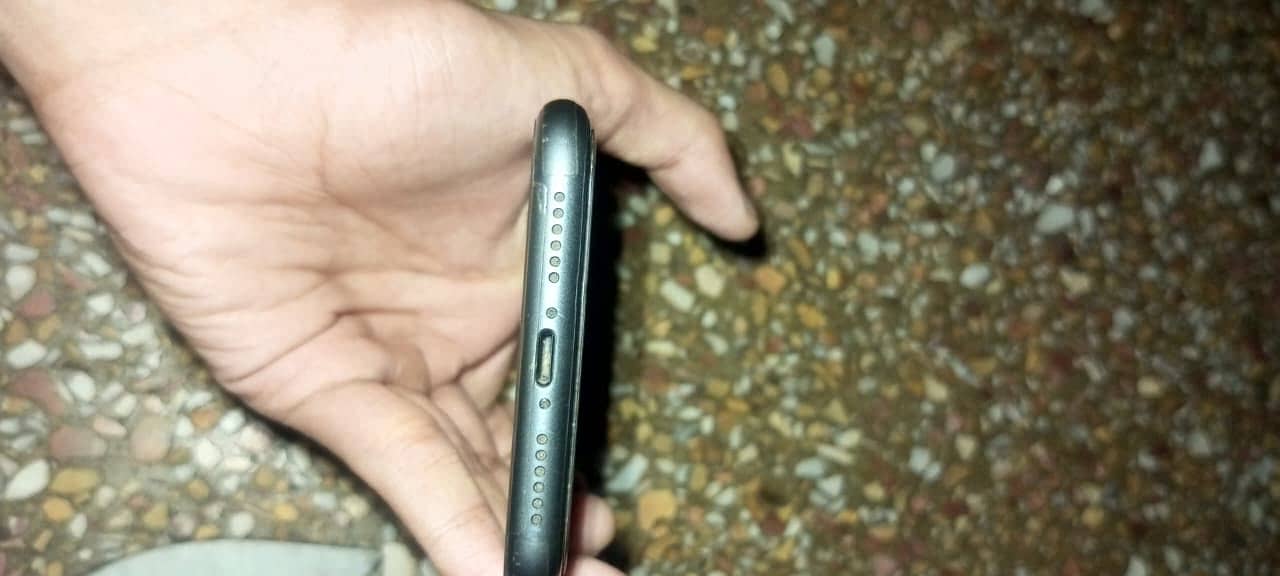 Apple iPhone 11 2