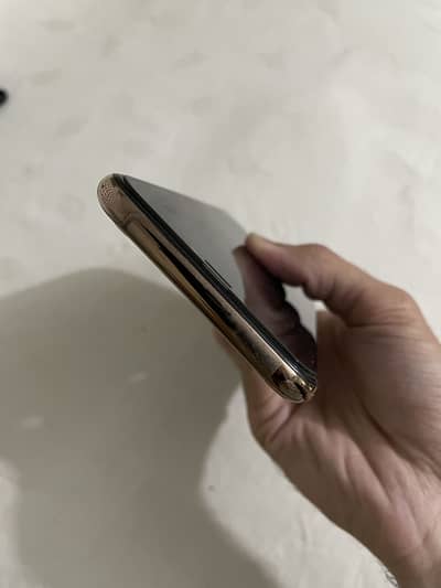 Apple iPhone XS