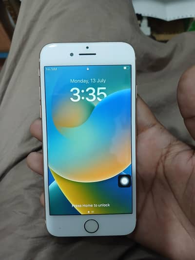 Apple iPhone 8