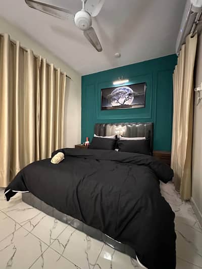 One bed luxury furnished apartment for per day rent