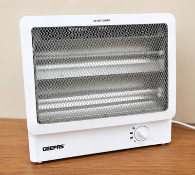 Geepas Quartz Room Heater – Excellent Condition | Fast Heating